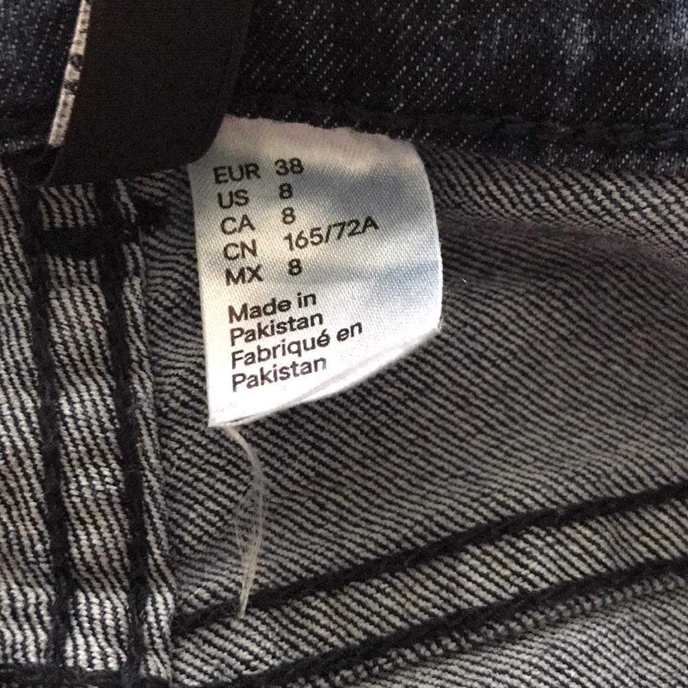 Jeans - Picture 3 of 3